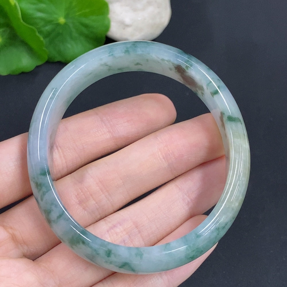 HKHQ jadeite oval bangle in size 58.8 with a weight of 47.7g, featuring smooth polished jadeite surface and oval shape.