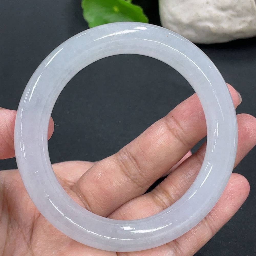 HUILIU HQ jadeite round bracelet, approximately 49.45g, size 52.6, showcasing smooth green jade beads on a jewelry strand.