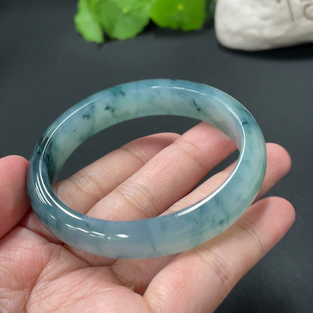 Jadeite Concubine Bracelet Size 55.2 Short Diameter 47.9 Total Weight 45.164g