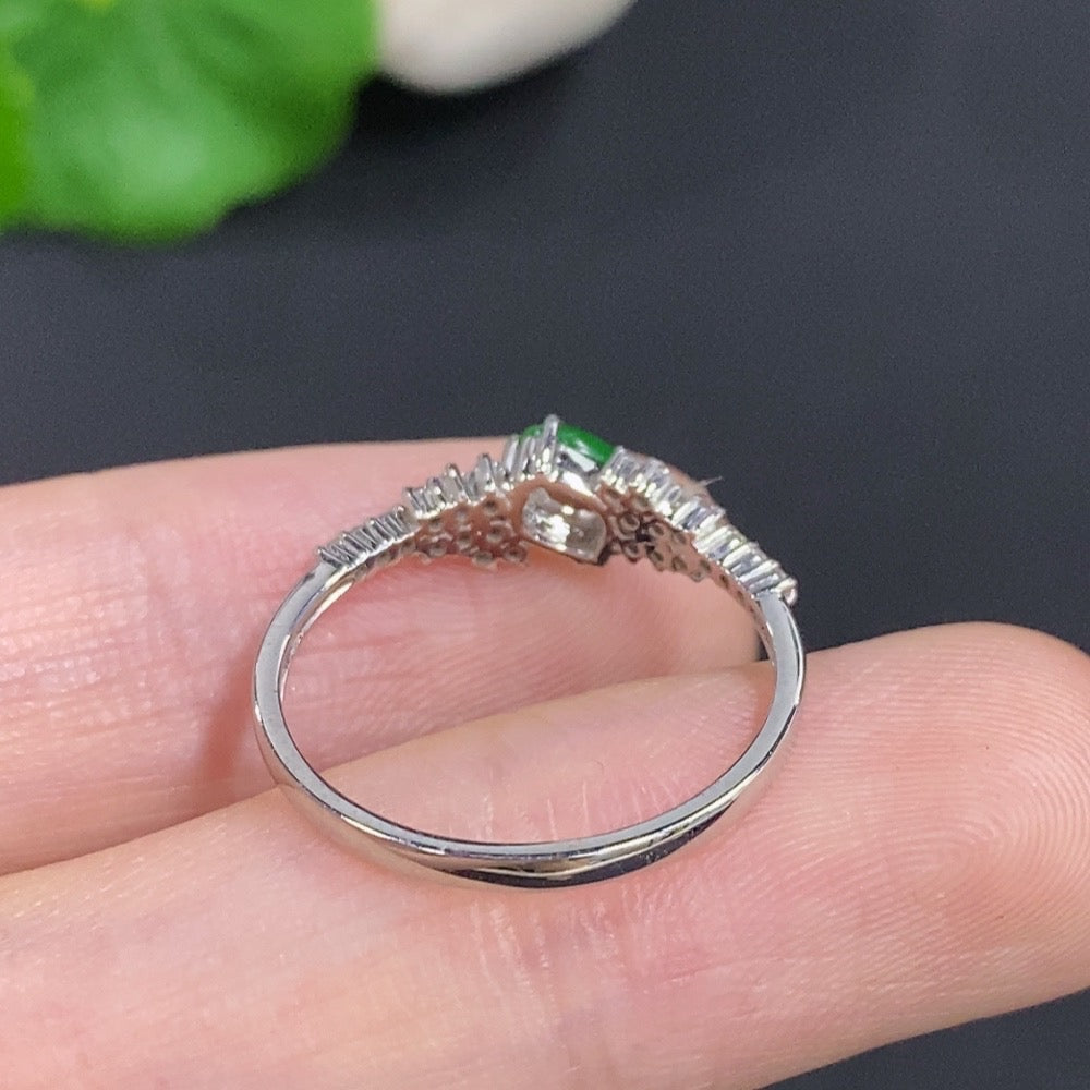 Jadeite Freeform Inlaid Ring 18k Gold Total Weight Approx. 1.7g Size 15 with Diamond Accents