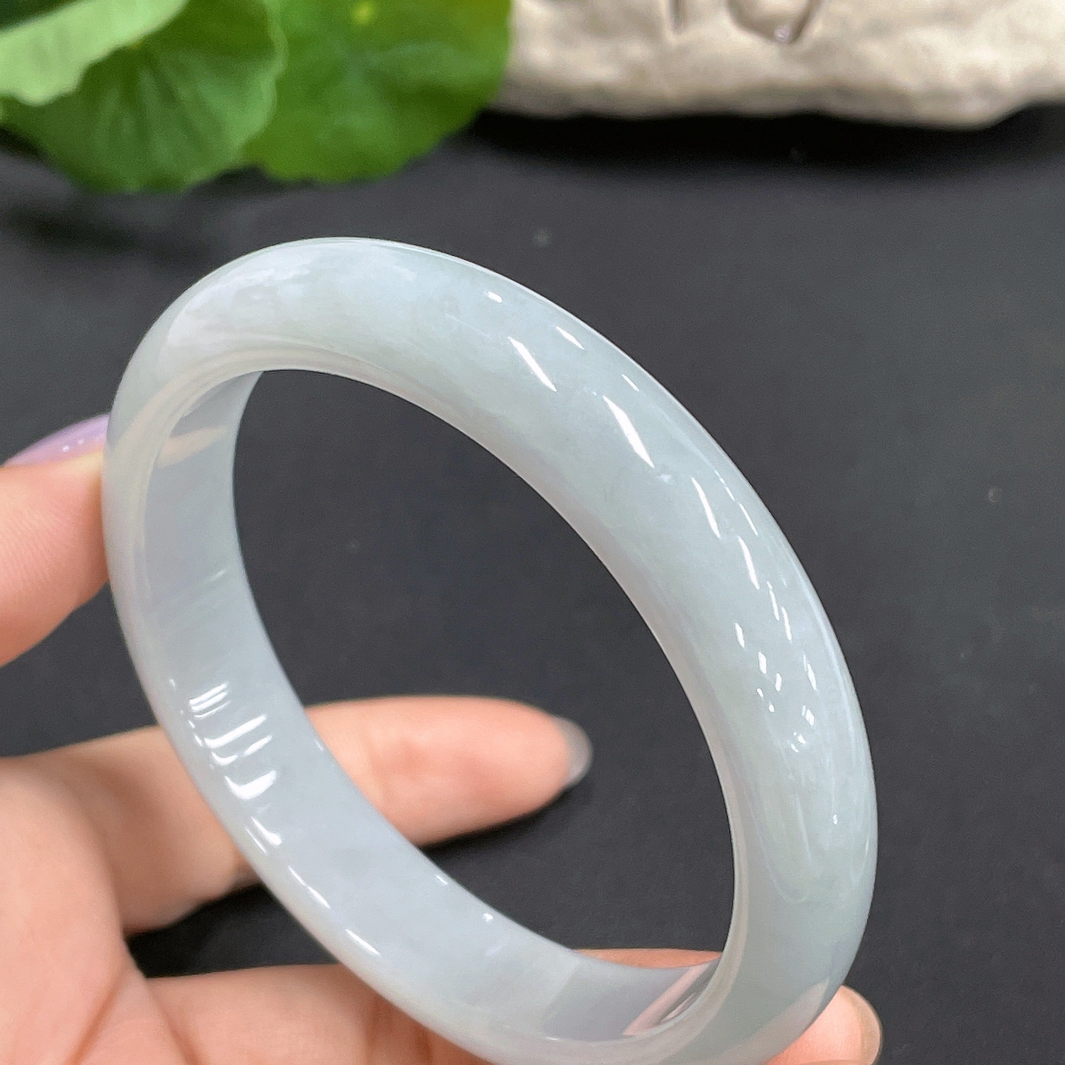 Jadeite Bangle 59.2mm Inner Diameter 52.811g Total Weight