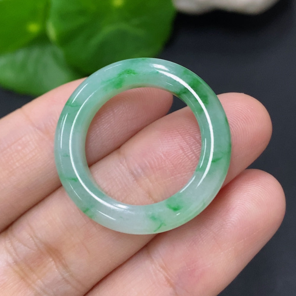 HKHQ jadeite ring size 20, total weight 4.8g, showcasing a smooth, polished green jadeite band on a white background.