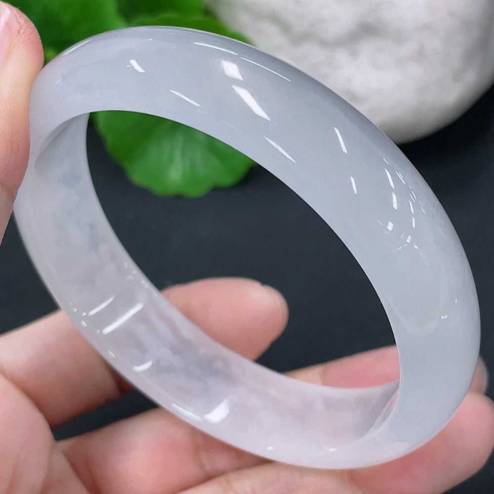 Jadeite Round Bangle