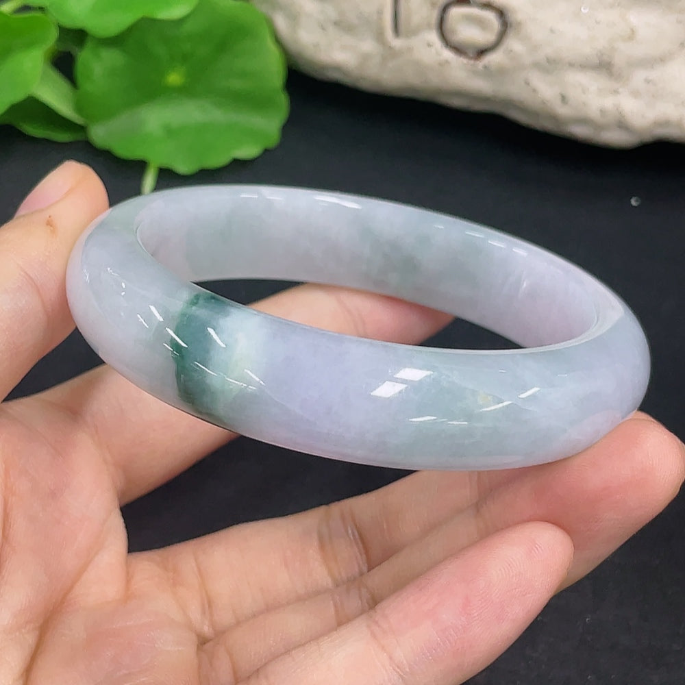 HKHQ jadeite round bangle, size 59.3, 69.5g, showcasing smooth, polished green jadeite bracelet with a rounded design.