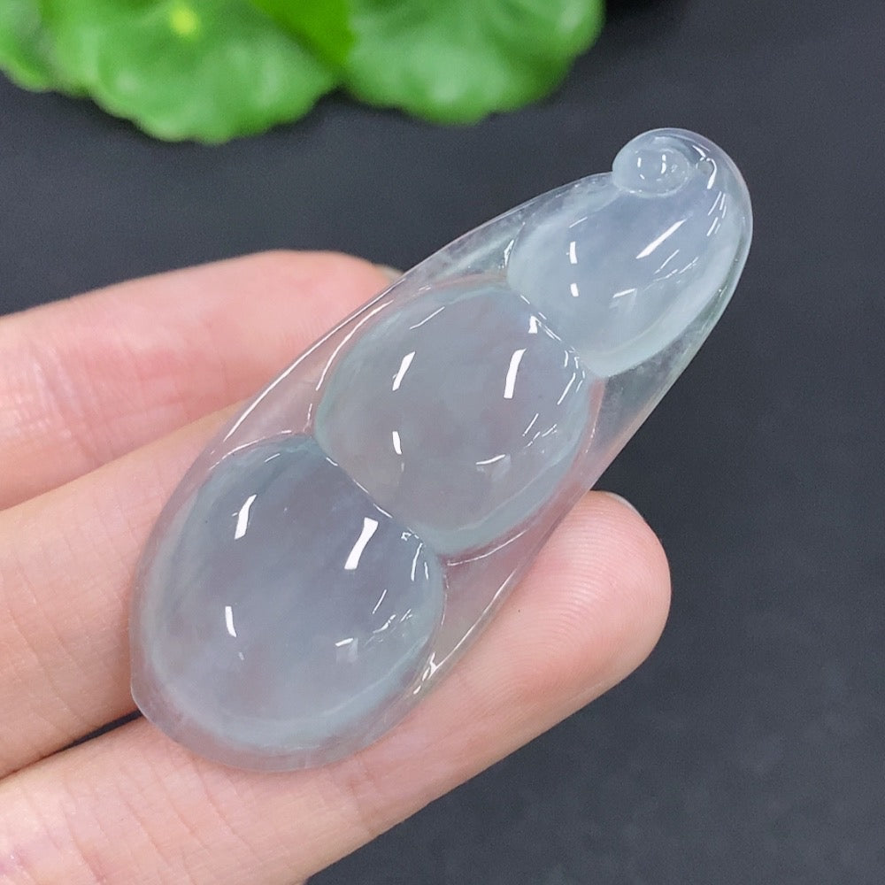 Jadeite Lucky Bean Pendant, Total Weight Approximately 10.8g