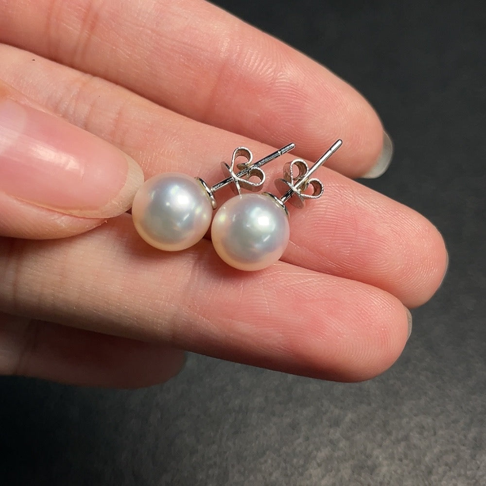 18K seawater pearl earrings Total weight about 2.70g Size about 8.5mm