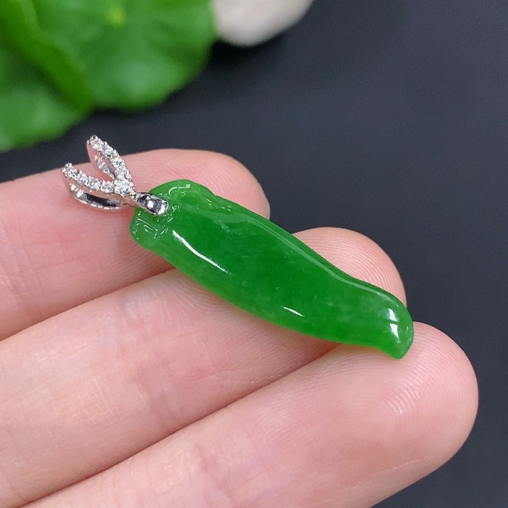 Jadeite Blessing Melon Pendant with 18K Gold Clasp, Set with Diamonds
