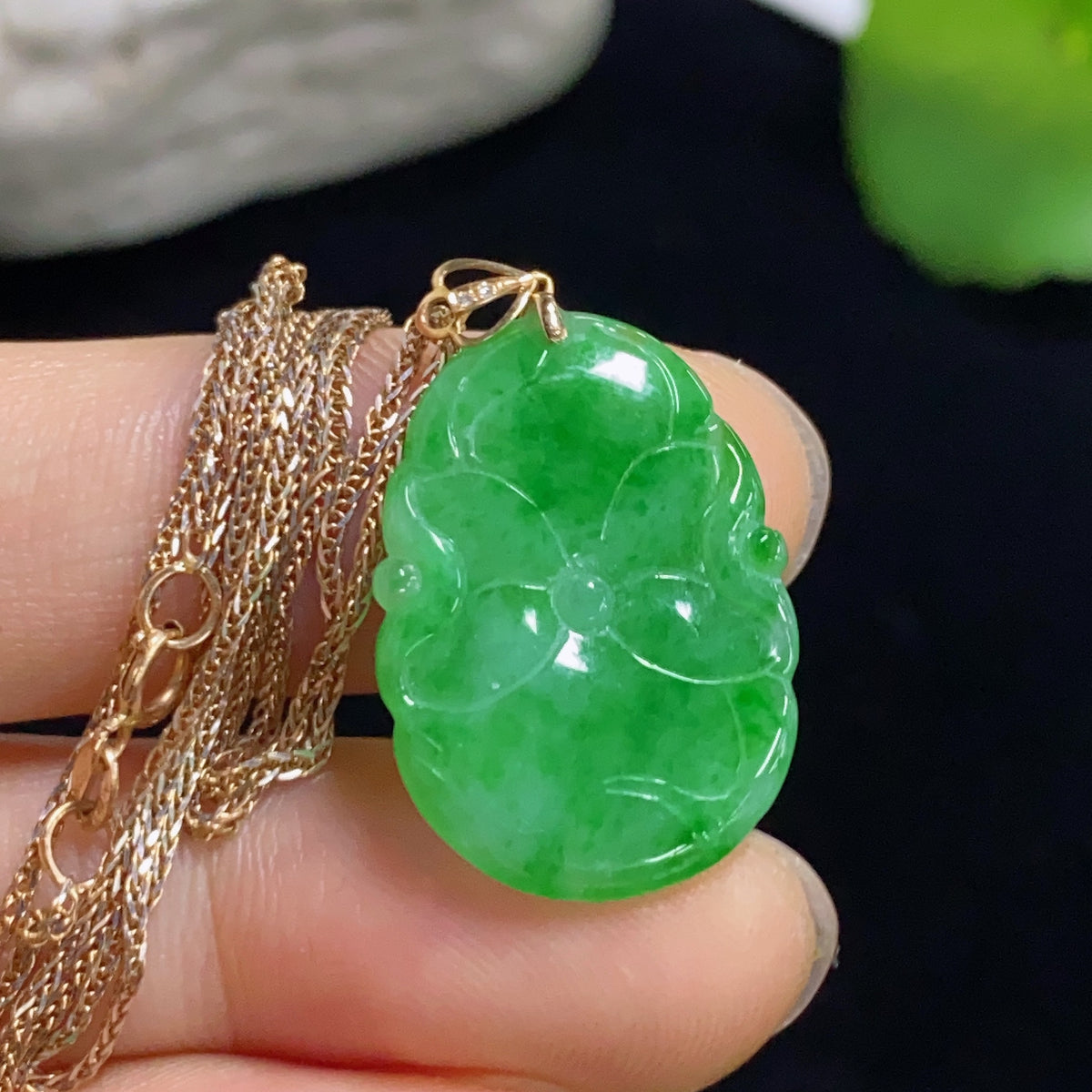 Jadeite Lotus Leaf Pendant with 18K and 14K Chain, Non-Diamond (Too Small to Confirm Natural Origin)