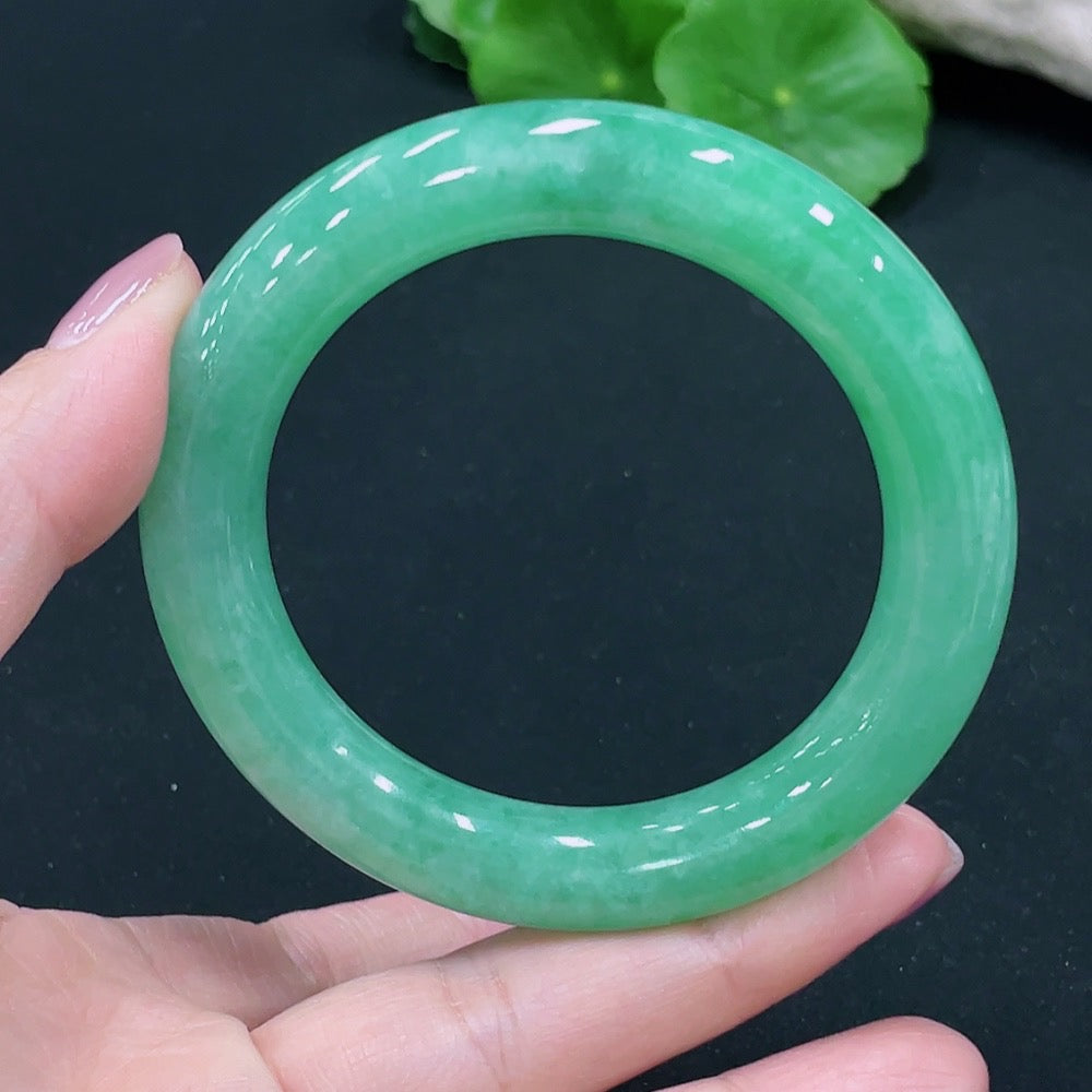 Jadeite Round Bangle Size 53.5 Total Weight 65.291g