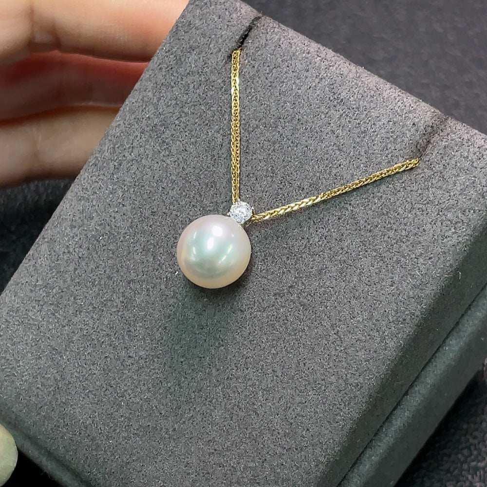 HUILIU HQ 18K saltwater pearl necklace featuring about 9.9mm pearls with a total weight of 3.71g, showcasing elegant pearl jewelry.