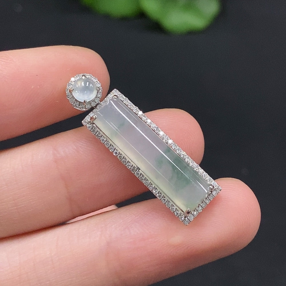 Jadeite Pendant with 18K Gold Mount, Total Weight Approx. 2.55g, Accented with Diamonds