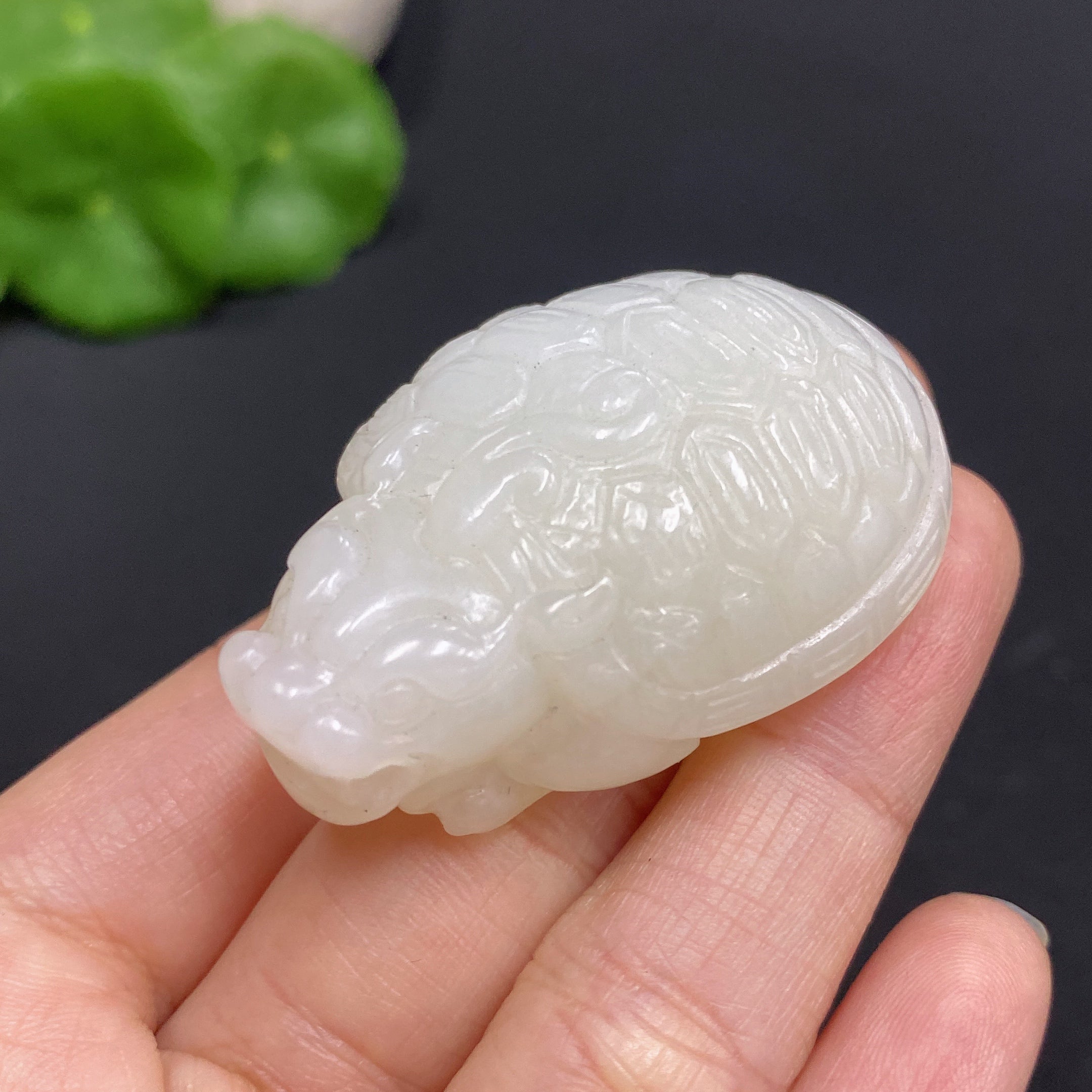 하티안 옥 펜던트 용거북 총 중량 약 33.2g