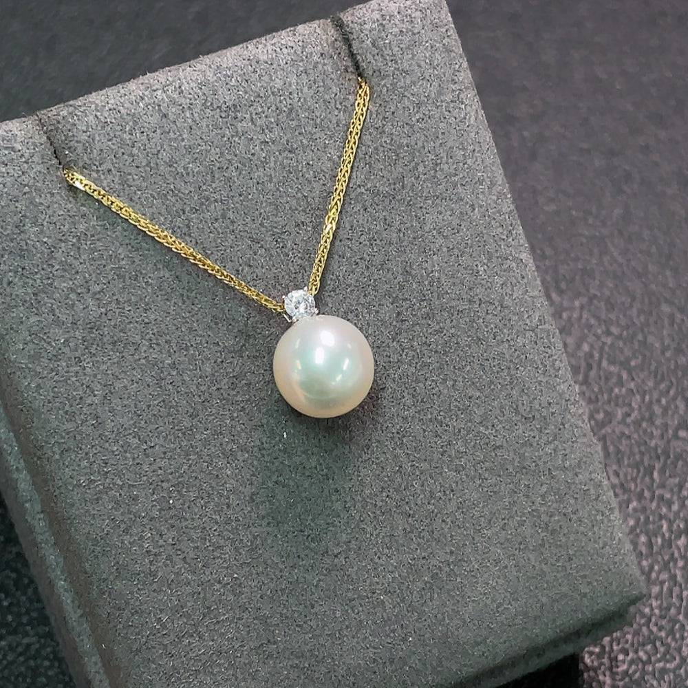 HUILIU HQ 18K saltwater pearl necklace with round 9.9mm pearls, total weight 3.71g, elegant jewelry piece.