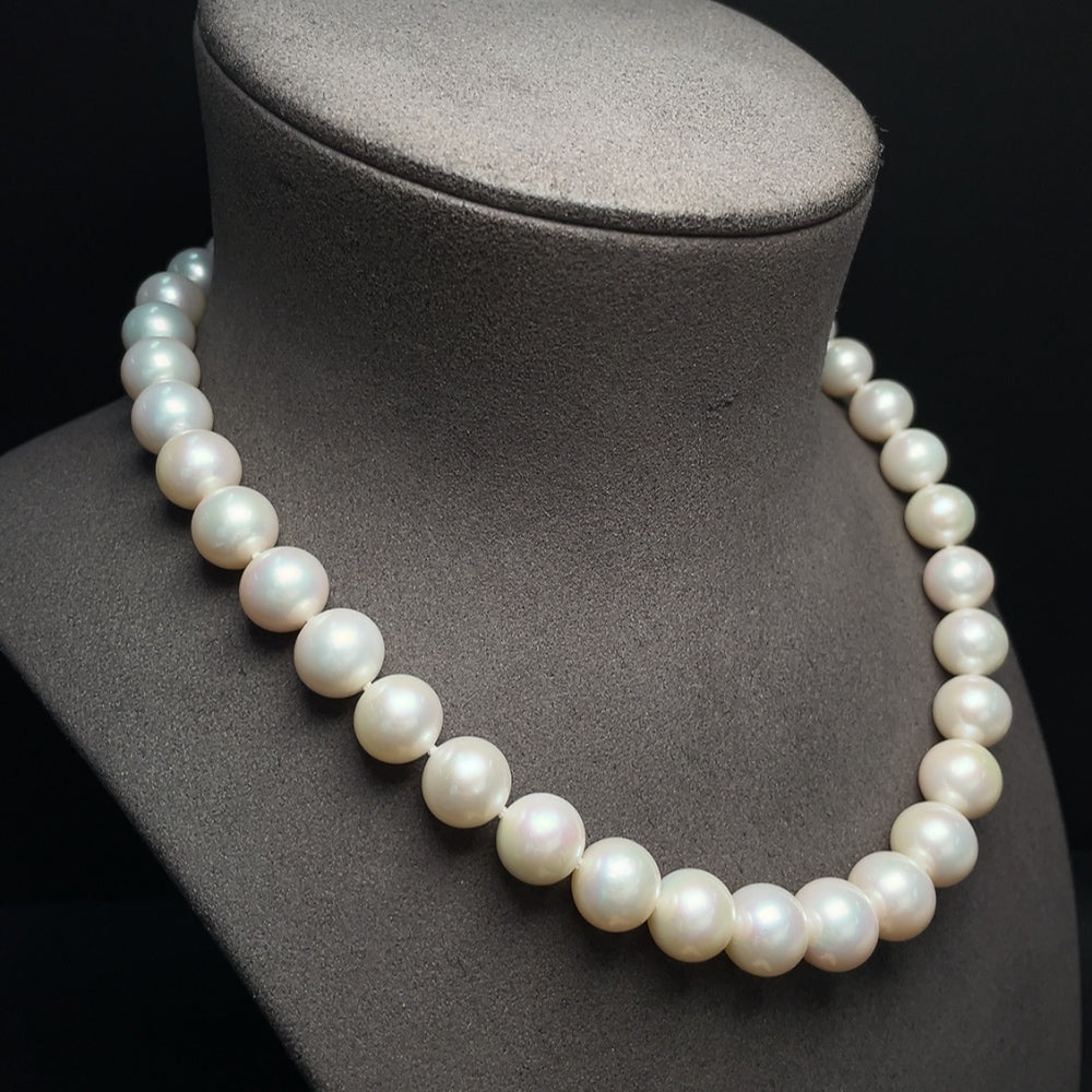 Pearl Necklace 18K Gold Total Weight Approx. 79.95g Size 10.7-12.6mm