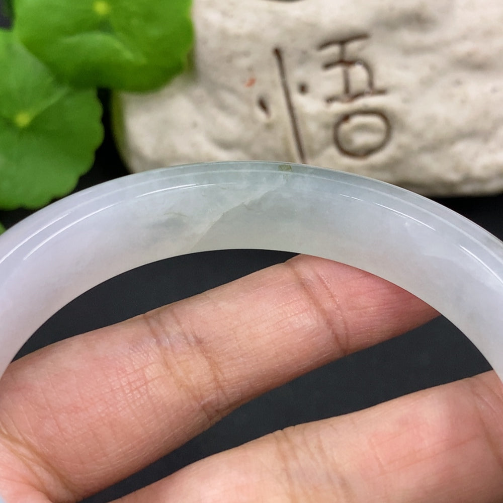 Jadeite Round Bangle