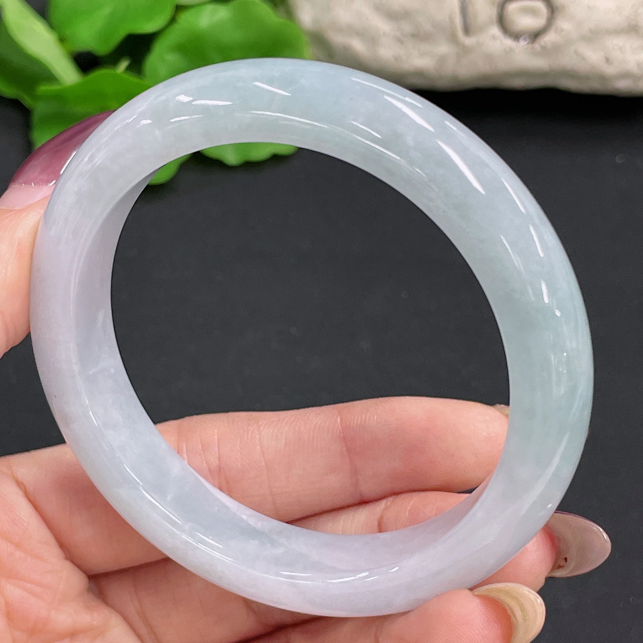 Jadeite round bracelet Size 56.2 Total weight approx. 55.09g