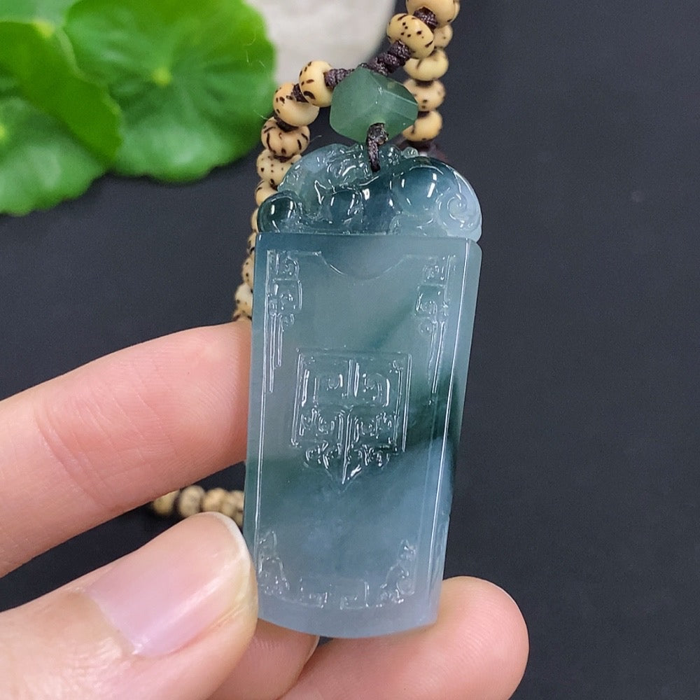 Jadeite Antique Pendant Total Weight Approx. 27.4g (Including Cord Weight) Non-Jadeite Beads Included