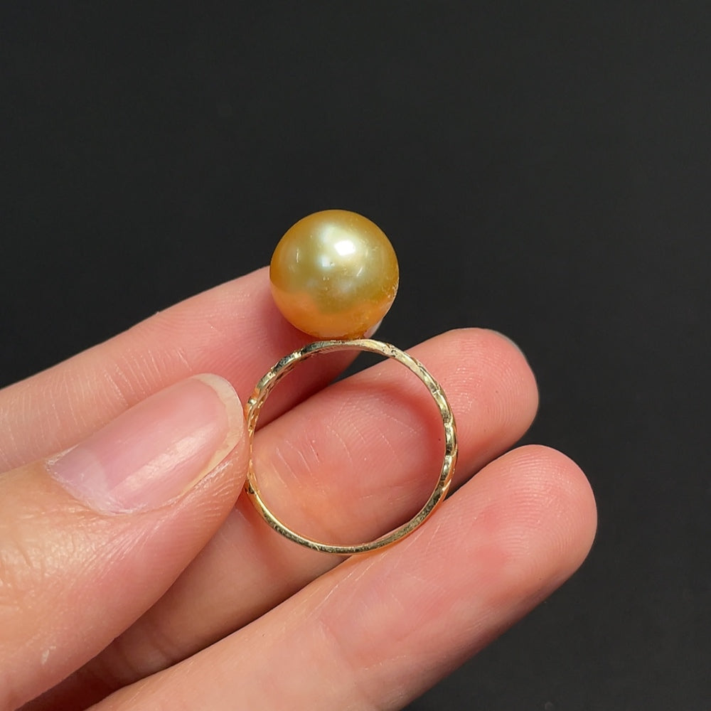 18K Sea Water Pearl Ring, Color Origin Undetermined, Total Weight Approx. 3.9g, Size 16, Stone 11.5mm