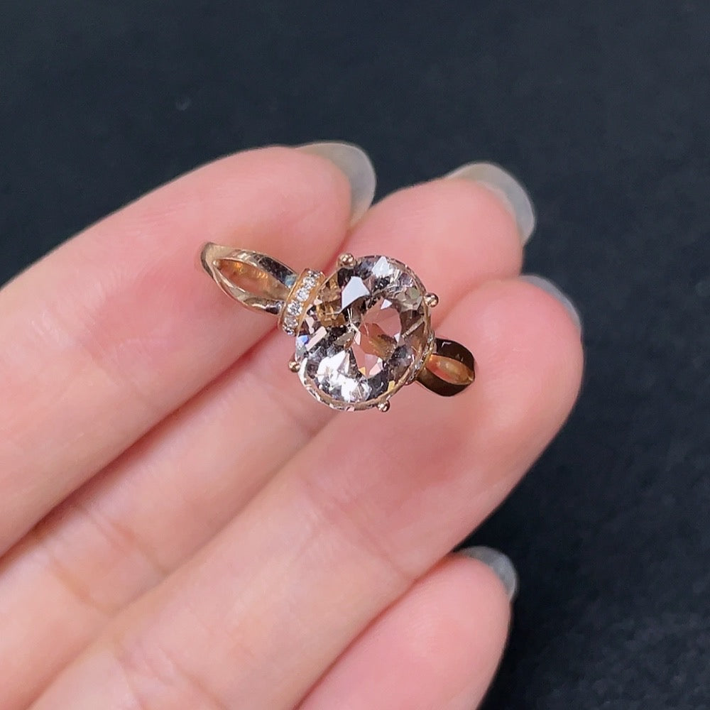 Beryl Inlaid Ring, 18k Gold, Color Origin Undetermined, Accented with Diamonds