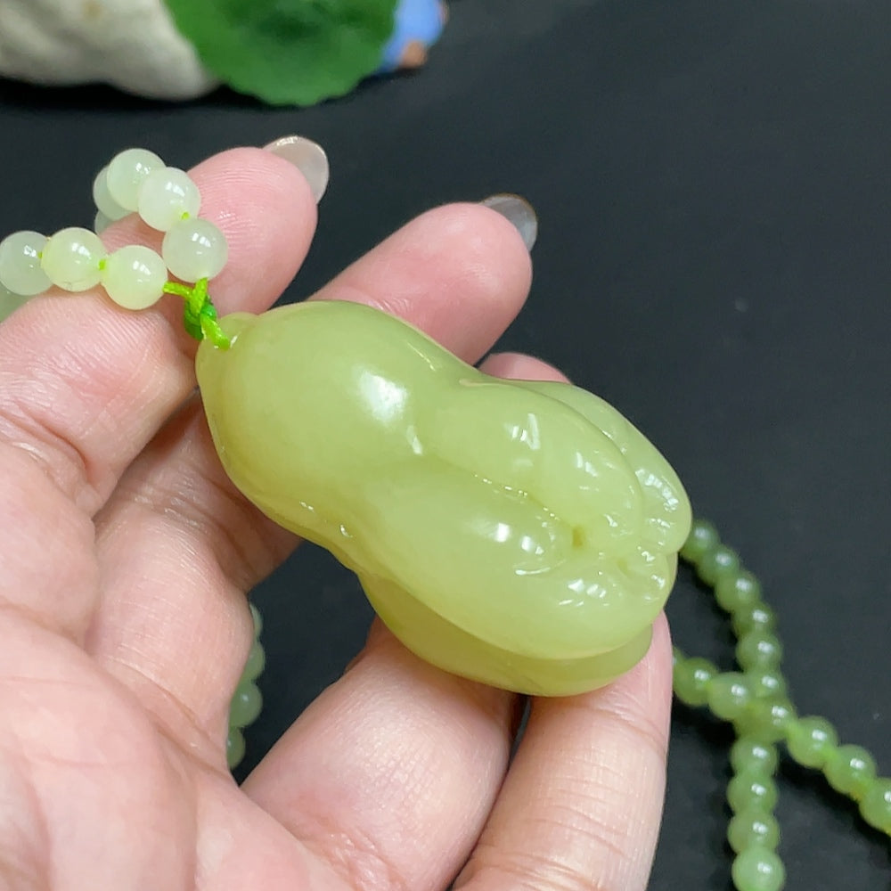 和田玉ペンダント ベルガモット、チェーン込み総重量約81.1g