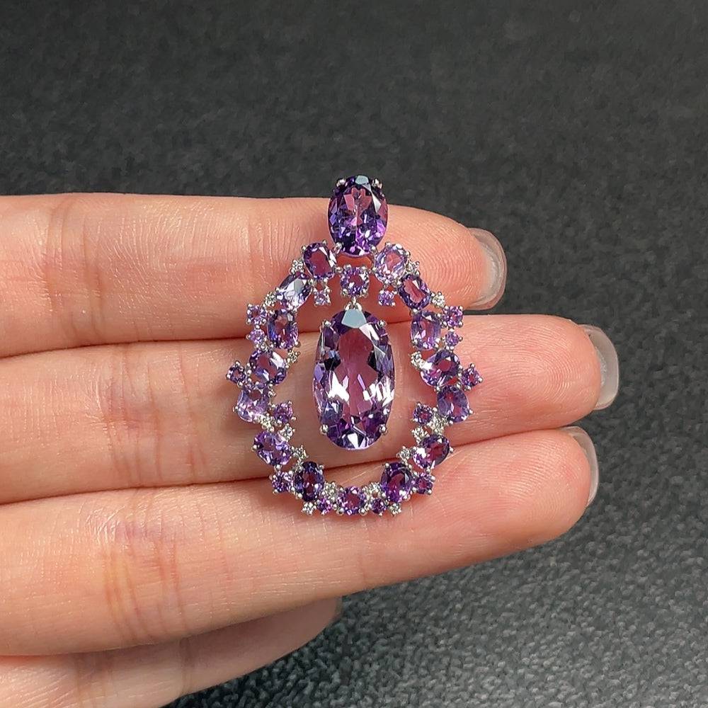 HUILIU HQ 18K gold gemstone jewelry, approximately 6.25 grams, featuring vibrant gemstones and intricate gold design.