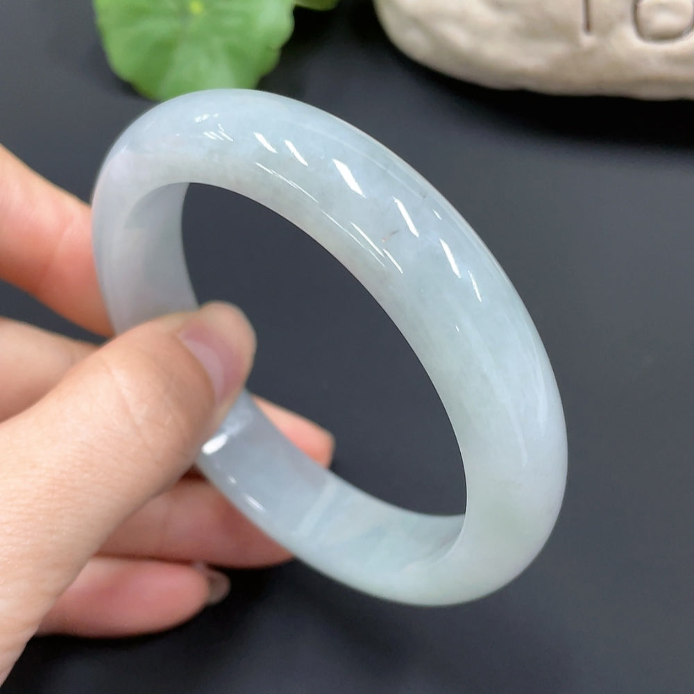 Jadeite Regular Bangle, Inner Diameter 56.7, Total Weight 57.682g