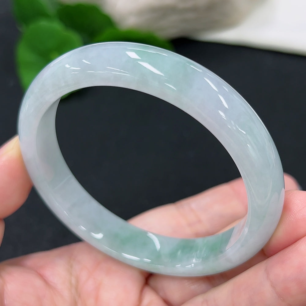 Jadeite Round Bangle