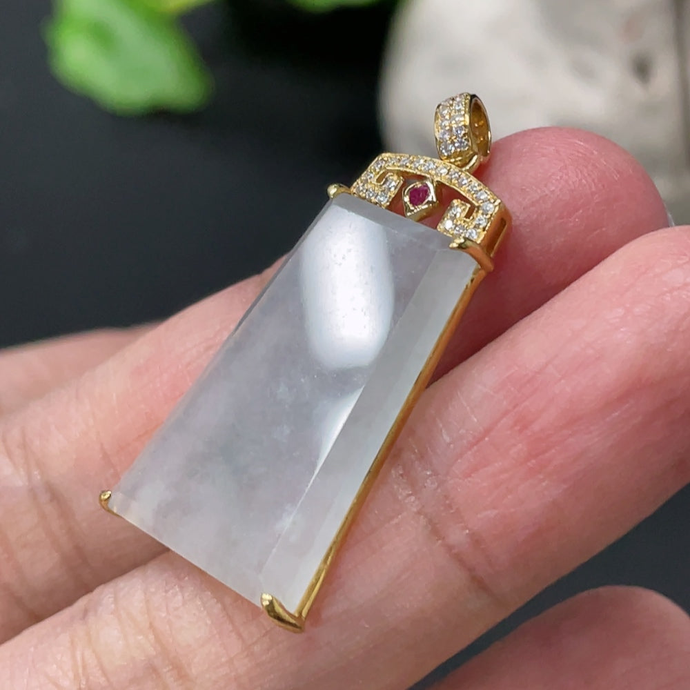 Huiliu Jadeite plain pendant with setting, non-diamond, showcasing smooth green jade in a simple elegant design