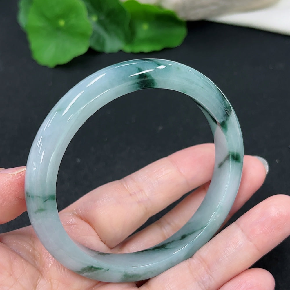 HKHQ jadeite round bangle, size 59.5, weighing 47.4g, featuring a smooth polished surface and vibrant green color.