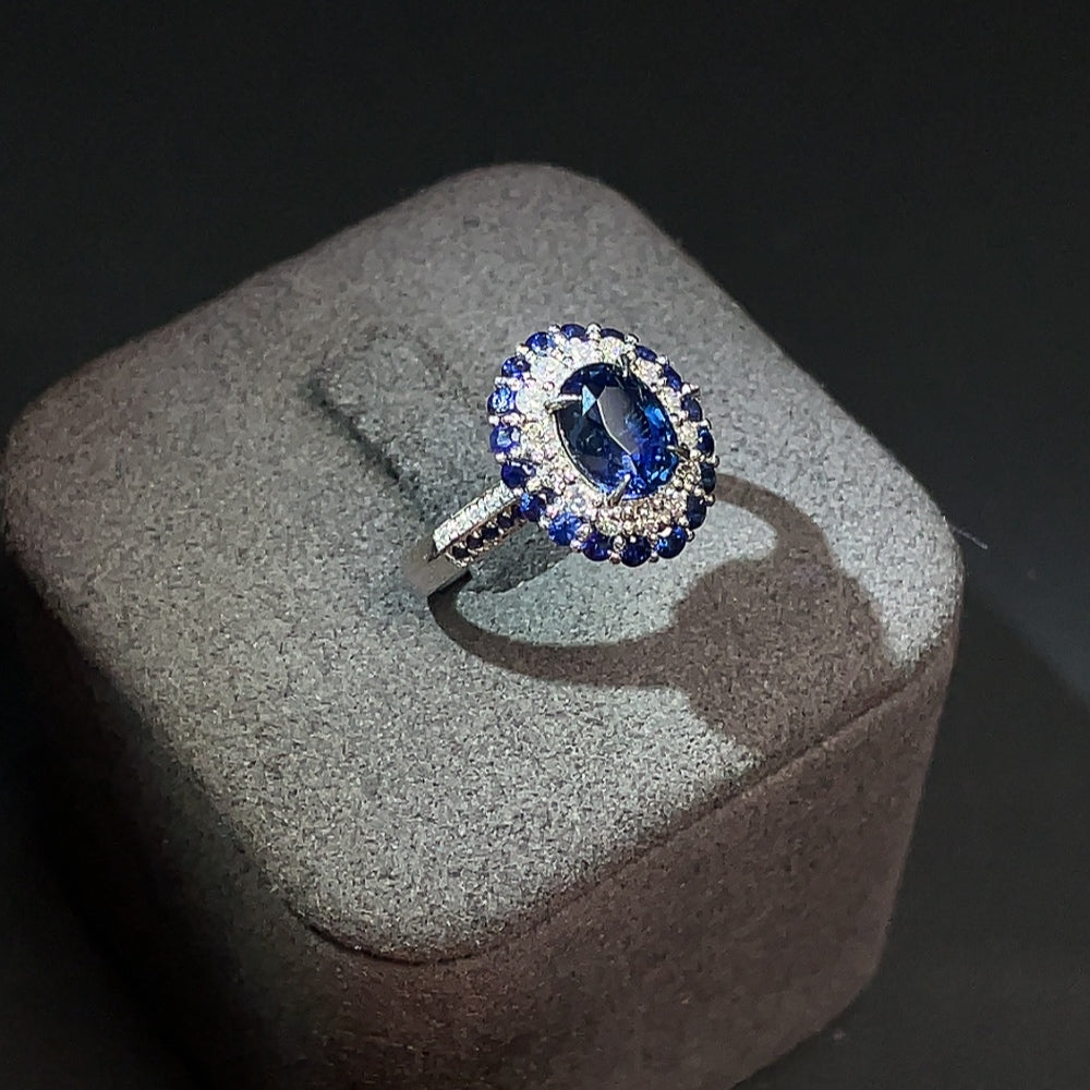 Sapphire Inlaid Ring 18k Gold Size 13 Total Weight Approx. 3.89g