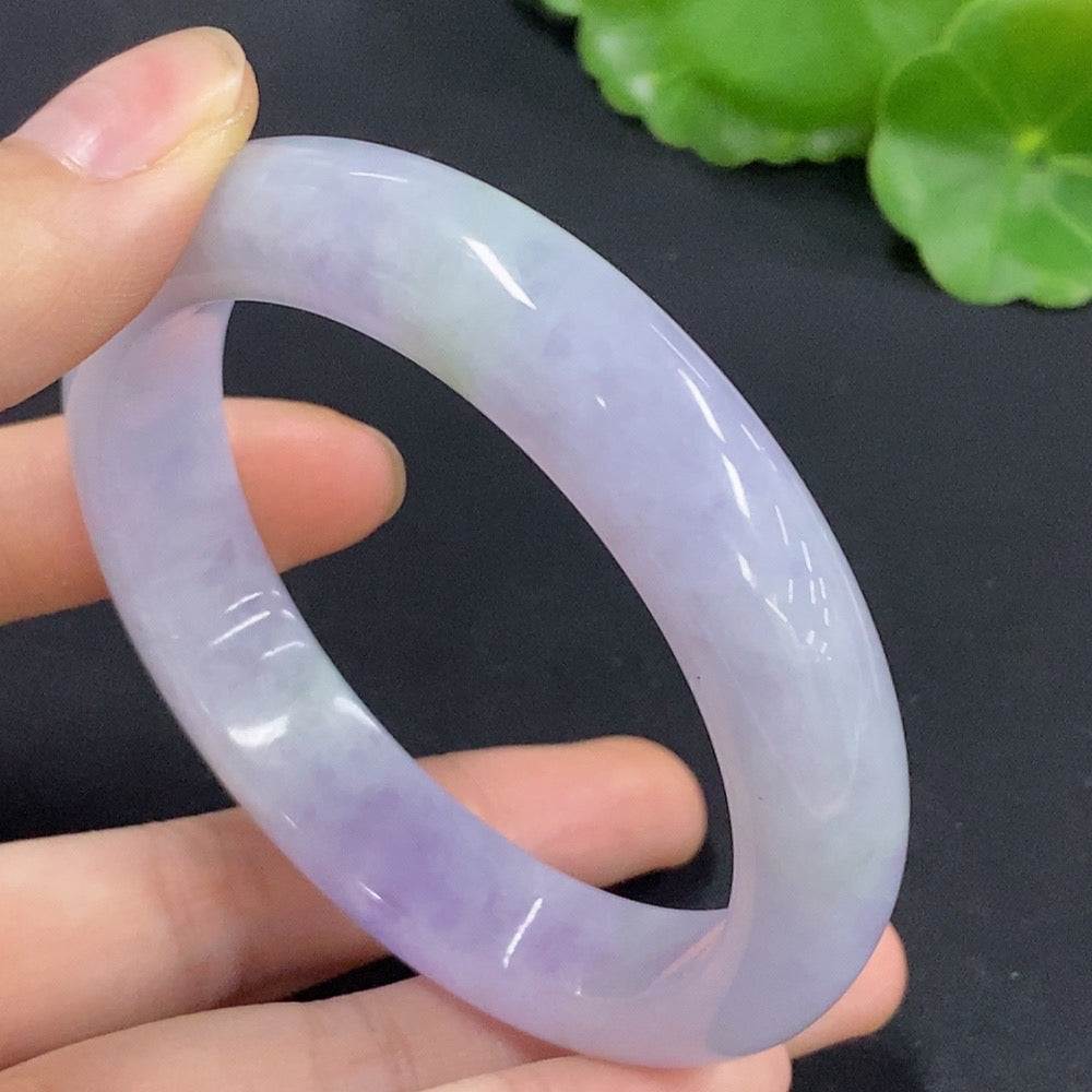 HKHQ jadeite round bangle, size 56.7, with a total weight of approximately 58.98g, showcasing smooth, polished jade jewelry.