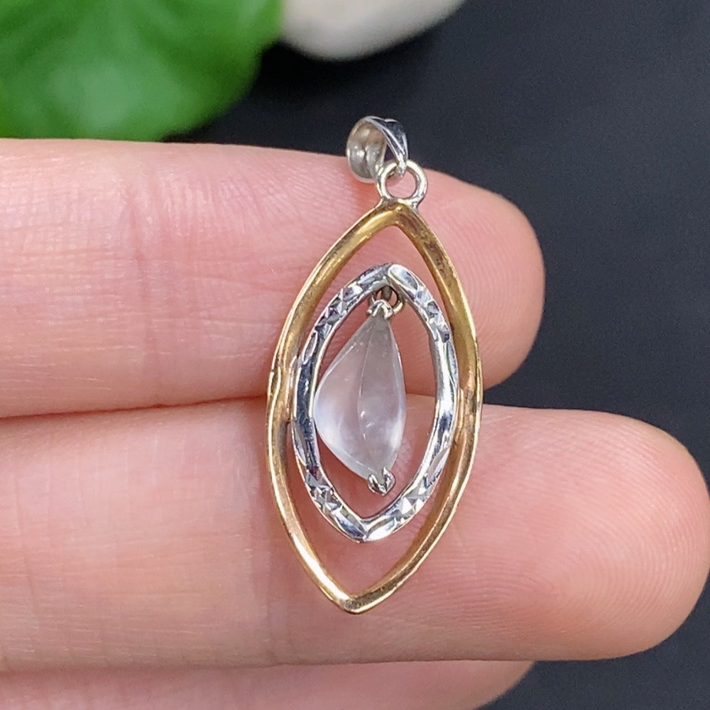 Jadeite inlaid pendant on a necklace, crafted with 18k gold, weighing approximately 1.75g, from HKHQ.