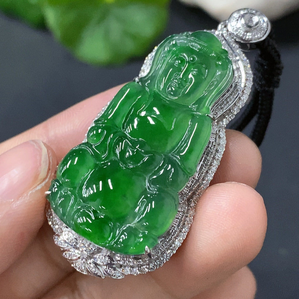 Jadeite Guanyin Inlaid Pendant 18k Gold Inlaid Total Weight Approx. 15.7g (Including Cord)