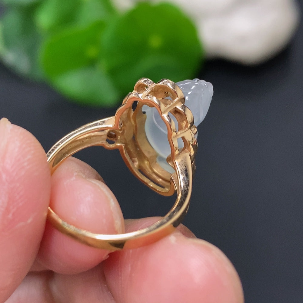 Jadeite inlaid ring 18K gold (with diamond accents)