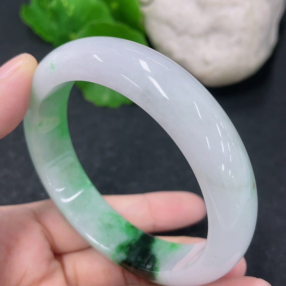 Jadeite Round Bangle with Other Mineral Components