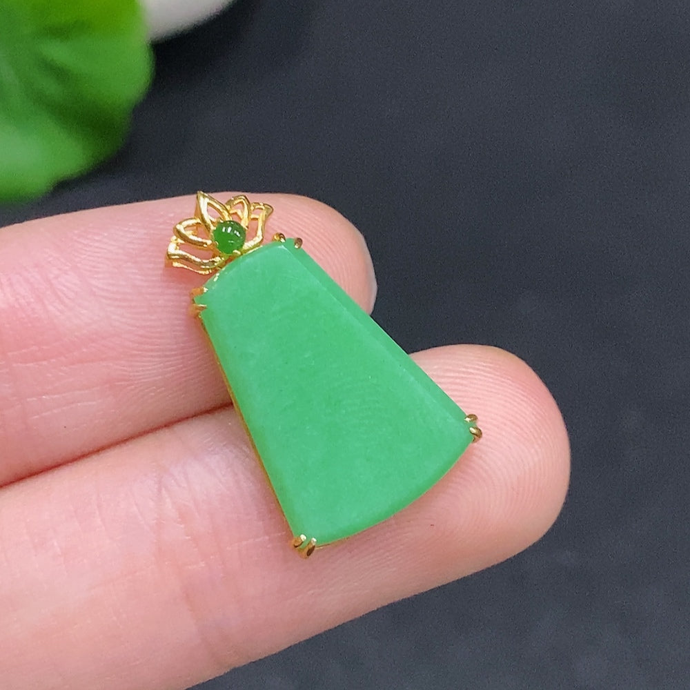 Jadeite Plain Pendant Pendant with 18K Gold, Total Weight Approx. 1.7g
