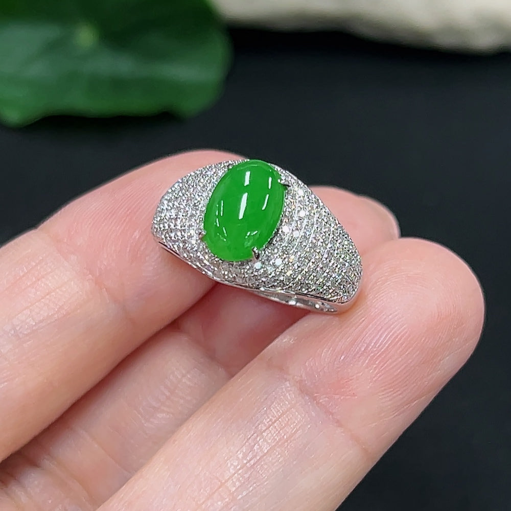 Jadeite Cabochon Inlaid Ring 18k with Diamond Accents