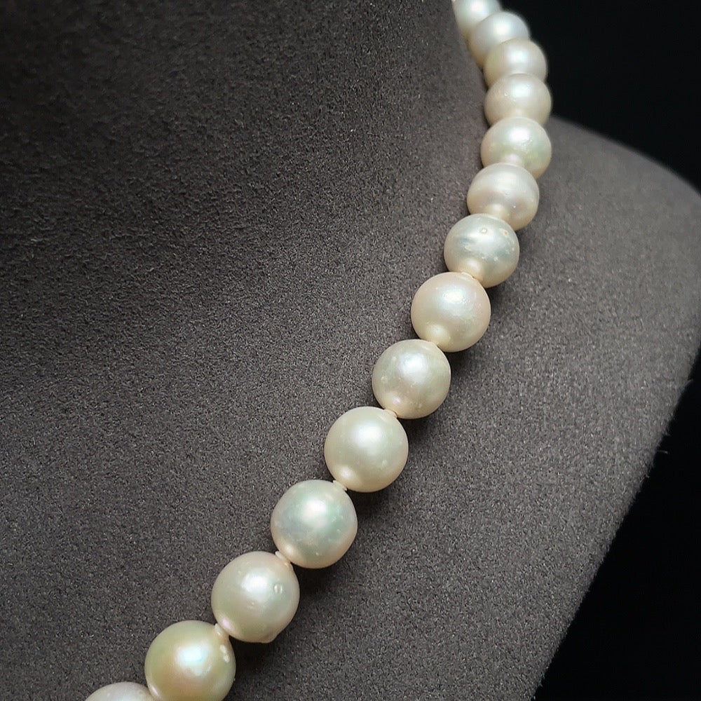 Seawater pearl necklace Non-gold Total weight about 53.18g Size about 9.5mm