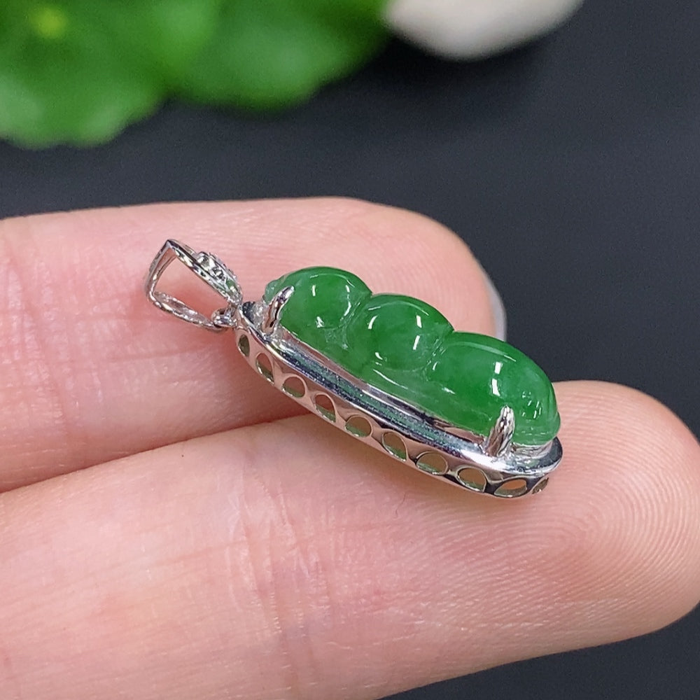 Jadeite Lucky Bean Pendant in 18K Gold (with Diamond Accents)
