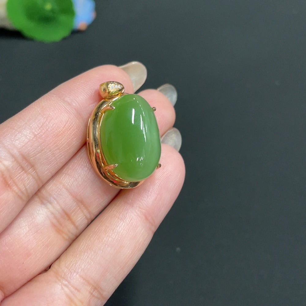 Huiliu Hetian jade jasper pendant with diamond accents, inlaid design, showcasing green and brown jade hues and fine craftsmanship.
