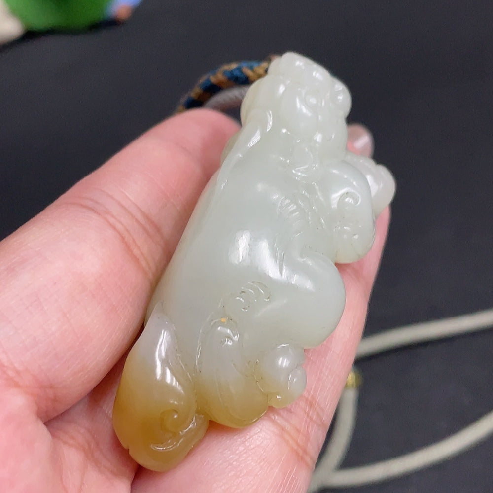 Hetian Jade Pendant Rui Beast | Huiliu Certified