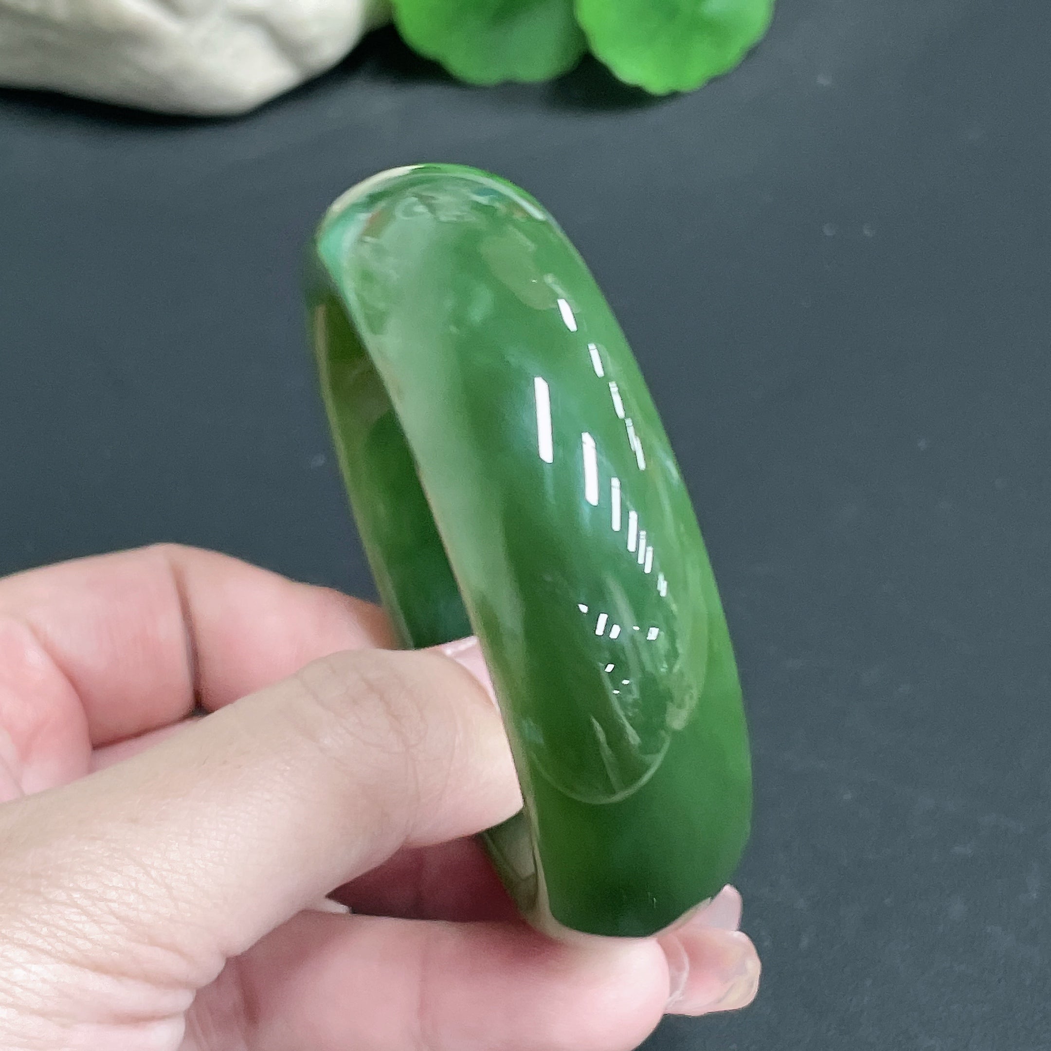 Hetian Jade Round Bracelet Size 55.8 Total Weight Approx. 85.22g
