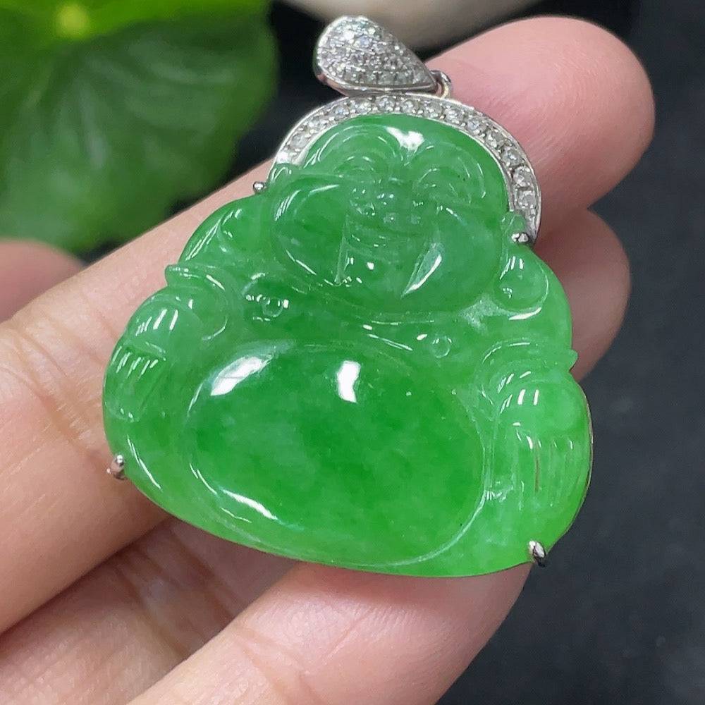Jadeite Buddha pendant with 18k gold and diamond accents, crafted by HUILIU HQ, showing detailed jade and gold design.