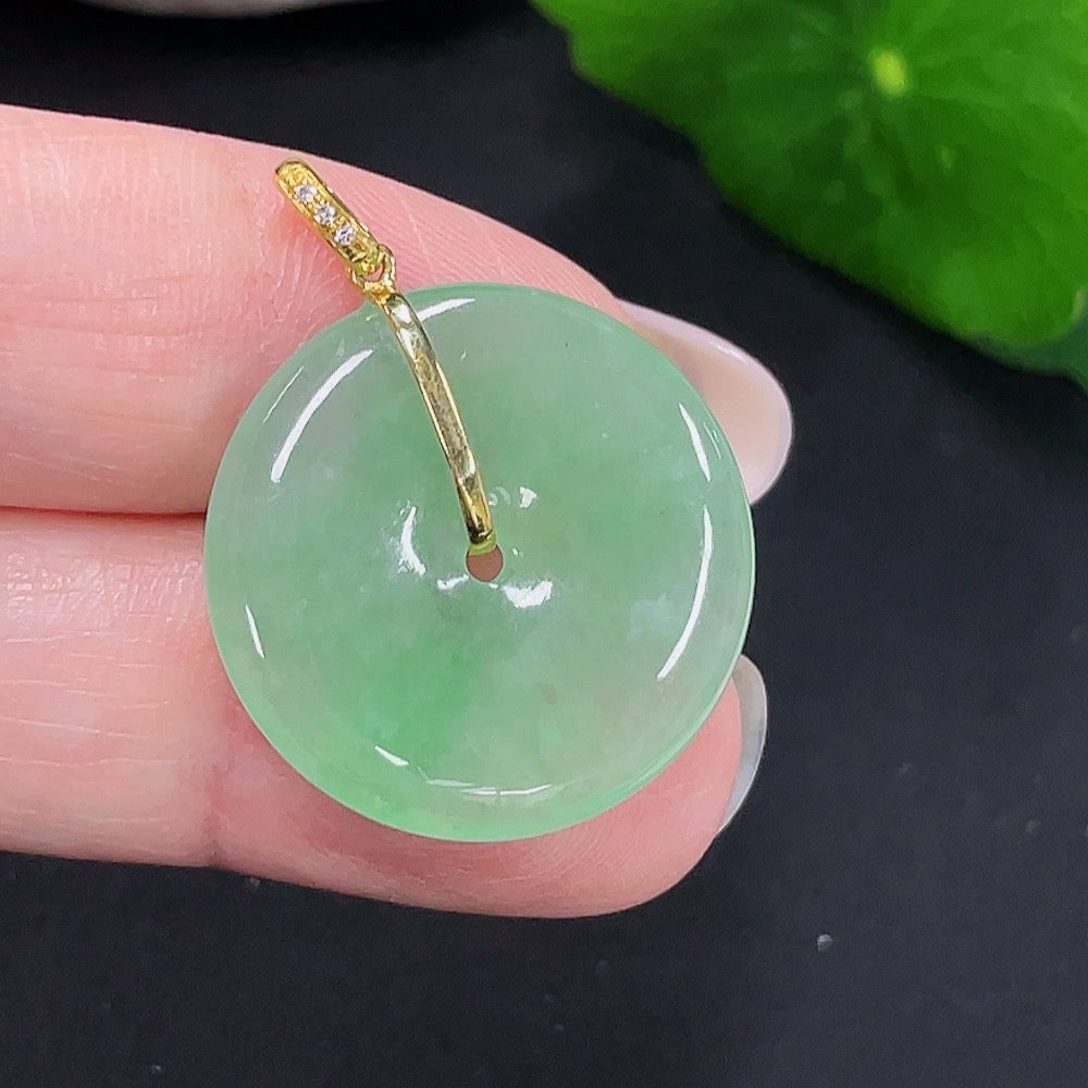Jadeite Peace Knot Pendant 18K Gold Total Weight Approx. 4.2g (with Diamond Accents)