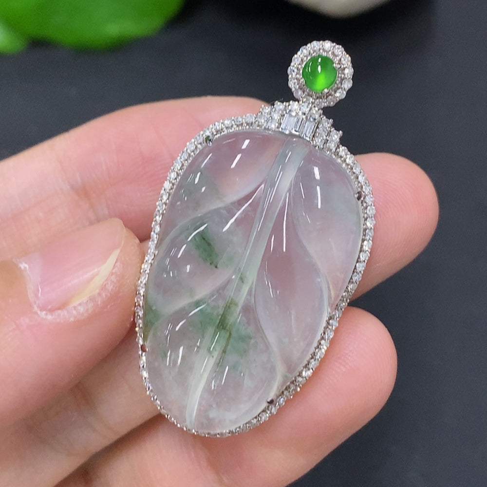Jadeite Leaf Inlay Pendant 18K Gold (with Diamond Accents)