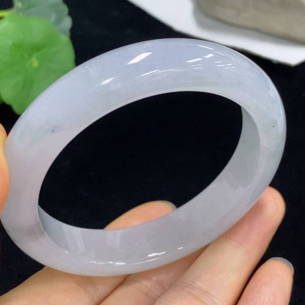 Huiliu Certified jadeite round bracelet featuring smooth, polished green jade beads on a delicate string.