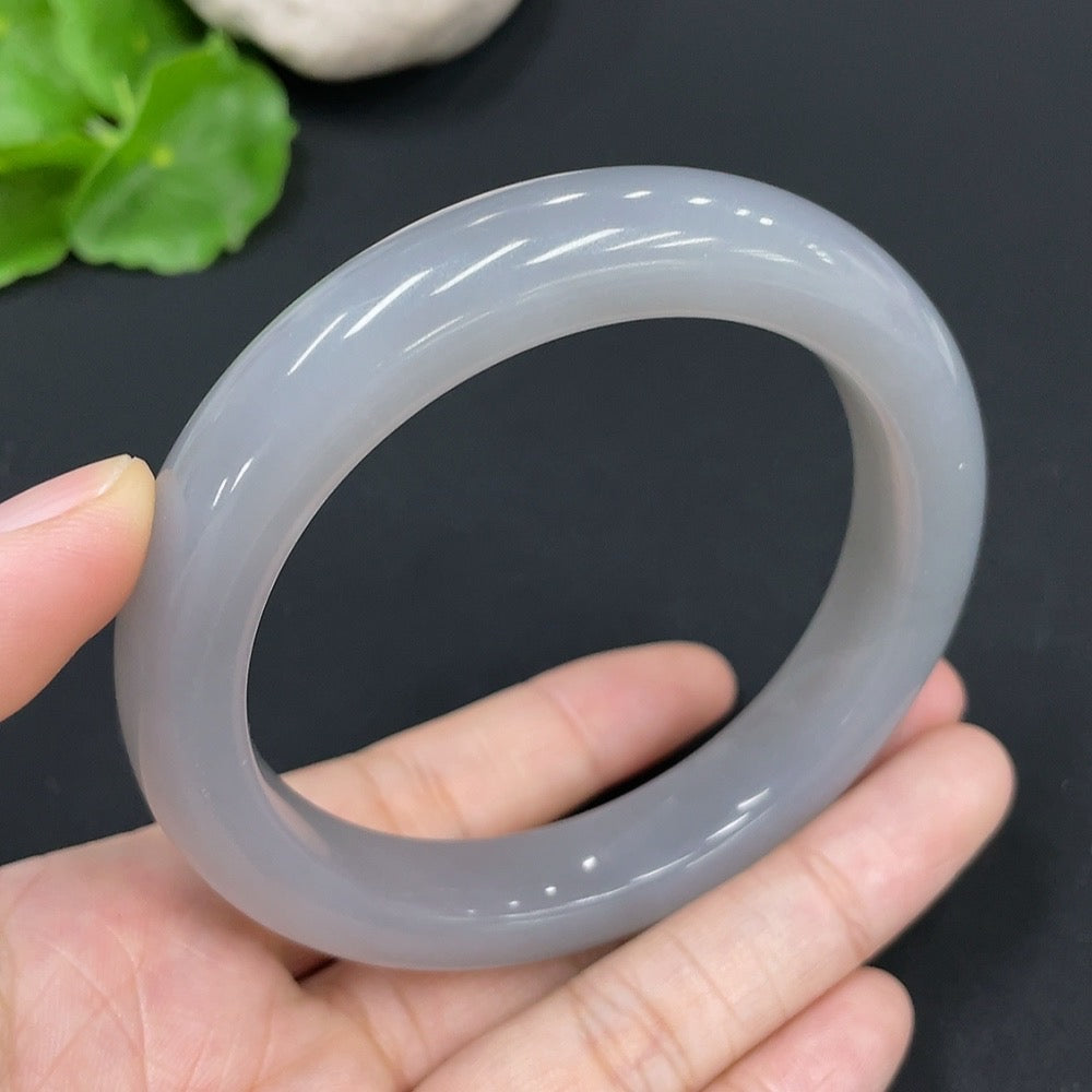 Hetian Jade Round Bracelet, Inner Diameter 58.3, Total Weight Approx. 64.3g