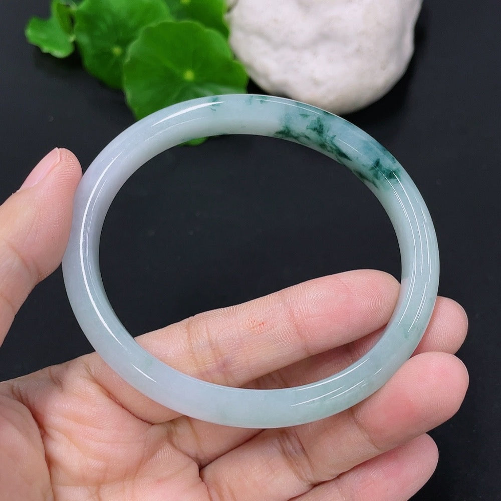 Jadeite Oval Bangle