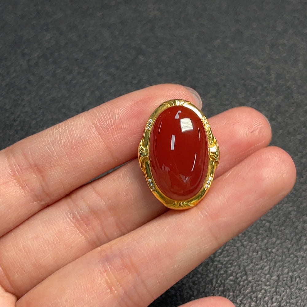 HUILIU HQ red agate gemstone jewelry featuring polished red agate stone, natural and vibrant, certified non-diamond gemstone piece.