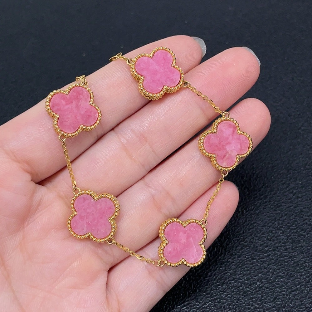 Rose Quartz Inlaid Bracelet, 18k Gold Chain, 5 Inlaid Bodies Suspected to be Gold-Plated, Contains Other Mineral Components, Visible Organic Matter